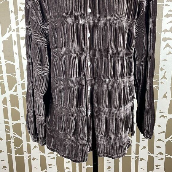 Shirred Velour Button Front Top Cocoa Brown M - Picture 6 of 12